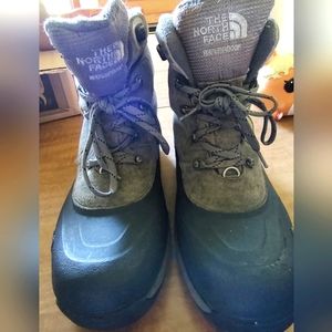 The North Face Mens Grey Waterproof Boots sz 13